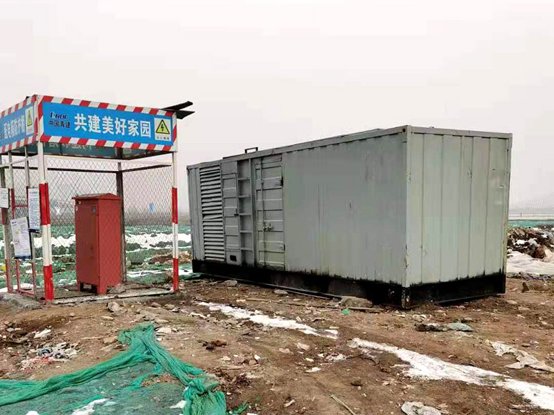 三明如何判断发电机组的励磁系统是否正常？